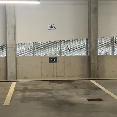 Sia Apartment *